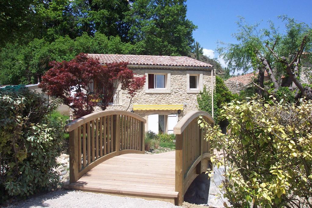 La Campagne St Lazare - Restaurant Chambres D'Hotes Piscine & Spa 포르칼퀴에르 외부 사진